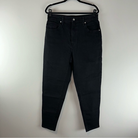 Levi’s High Waisted Mom Jeans Women’s Black High Rise Jeans Size 32 - Picture 1 of 13